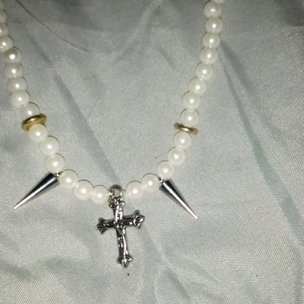 Punk And Pearl Bead Choker